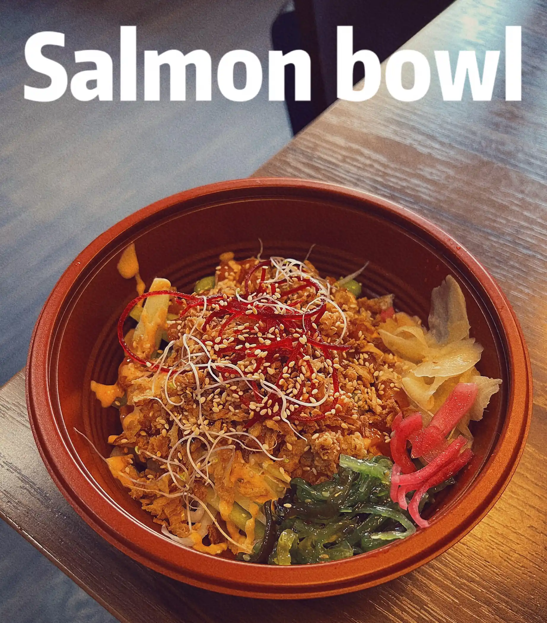 Fresh salmon bowl